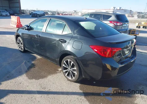 2017 Toyota Corolla Se z USA, uszkodzony, nr VIN 5YFBURHE3HP654073